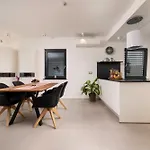 Appartamento Aurea De Luxe Luxus Mit Beheiztem Pool Insel Krk