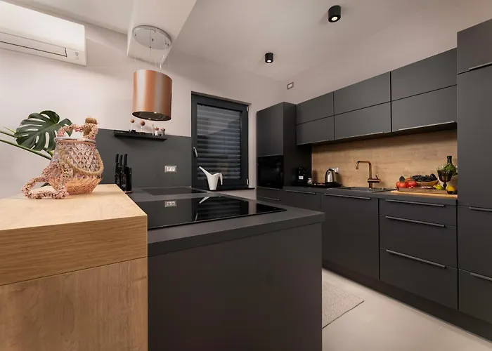 Aurea De Luxe Luxus Mit Beheiztem Pool Insel Krk Apartmán *