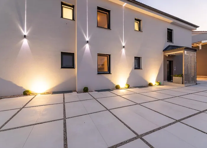 Aurea De Luxe Luxus Mit Beheiztem Pool Insel Krk Malinska