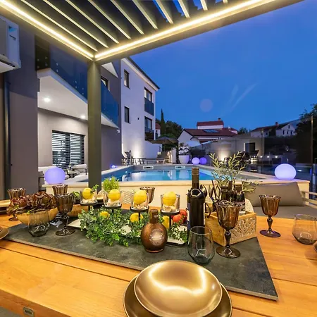 Aurea De Luxe Luxus Mit Beheiztem Pool Insel Krk Malinska