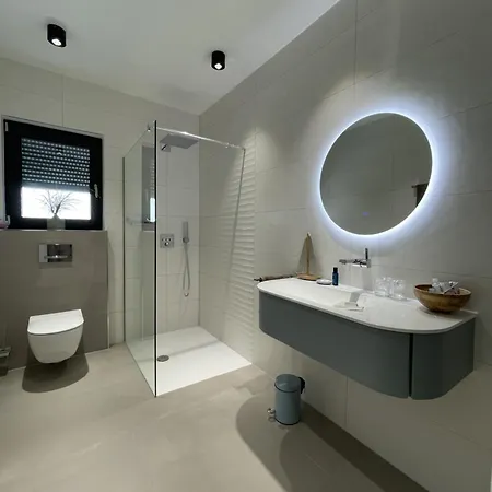 Aurea De Luxe Luxus Mit Beheiztem Pool Insel Krk Apartment *