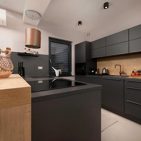 Aurea De Luxe Apartment *