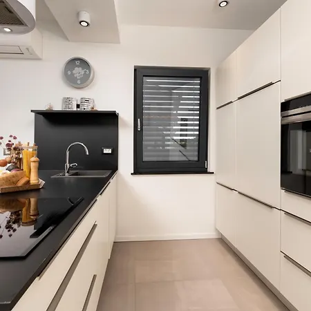 公寓 Aurea De Luxe Luxus Mit Beheiztem Pool Insel Krk 马林斯卡