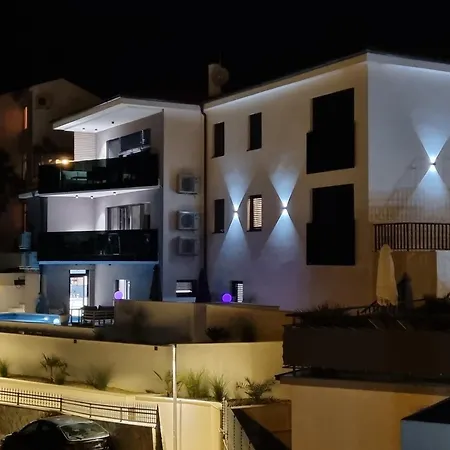 Aurea De Luxe Luxus Mit Beheiztem Pool Insel Krk *